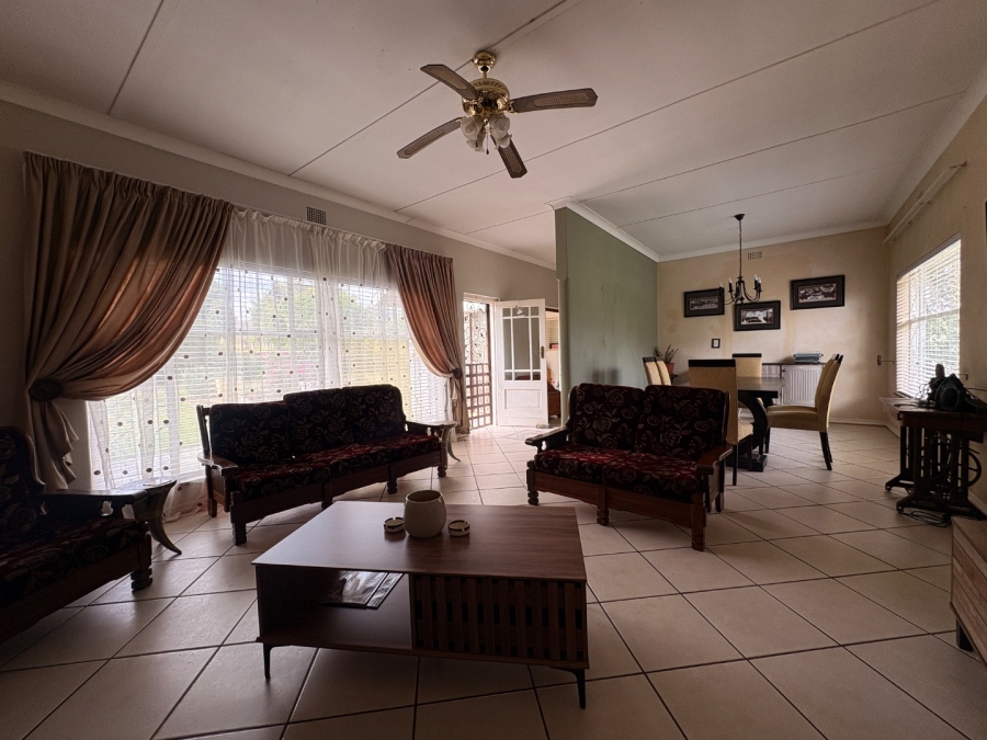 3 Bedroom Property for Sale in Flimieda North West